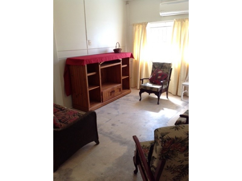 2/81 Eyre Street, North Ward QLD 4810