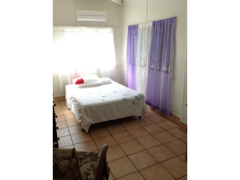 2/81 Eyre Street, North Ward QLD 4810