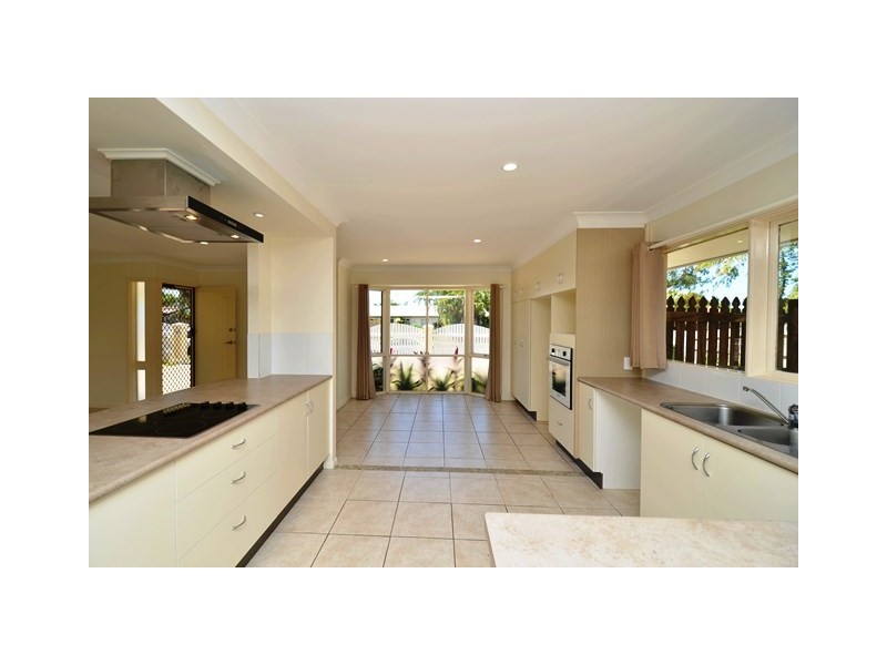 43 YOLANDA DRIVE, Annandale QLD 4814