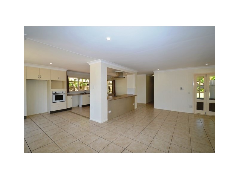 43 YOLANDA DRIVE, Annandale QLD 4814