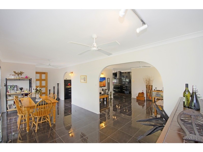 17 Miles Avenue, Kelso QLD 4815