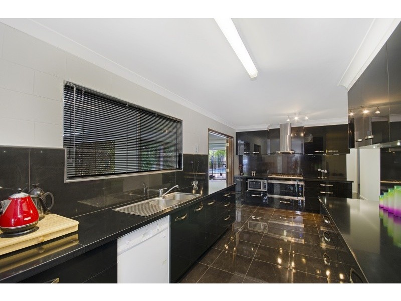 17 Miles Avenue, Kelso QLD 4815