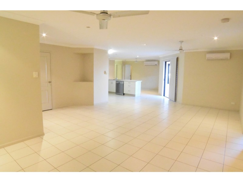 115 Klewarra Boulevard, Douglas QLD 4814