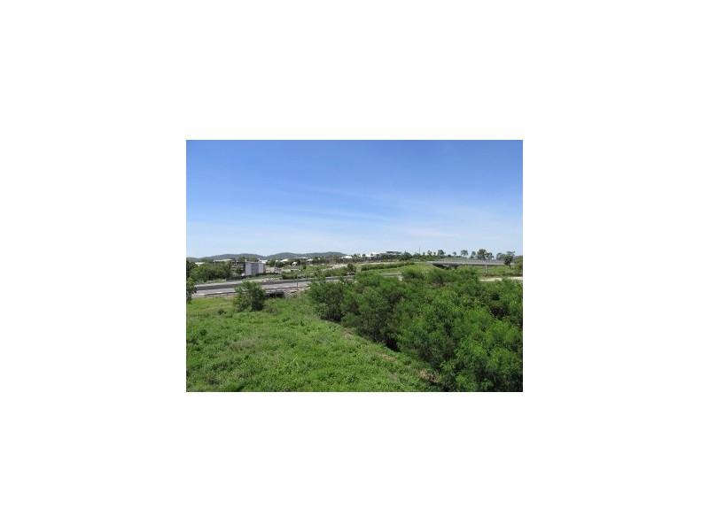 8/309 Angus Smith Drive, Douglas QLD 4814