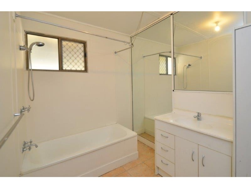 16 Laura Court, Deeragun QLD 4818