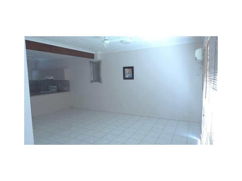 5/36-38 Queens, Hermit Park QLD 4812