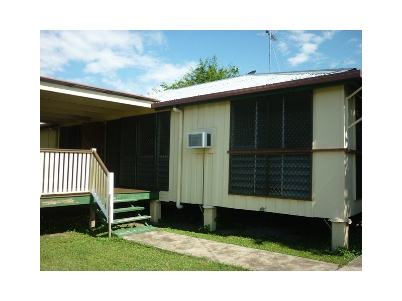 2/140 Fullham Road, Gulliver QLD 4812