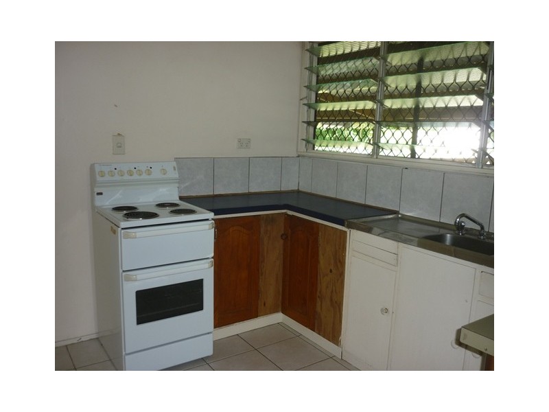 2/140 Fullham Road, Gulliver QLD 4812