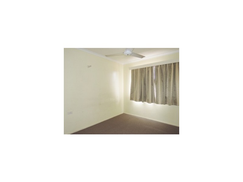 25 Catherine St, Kelso QLD 4815