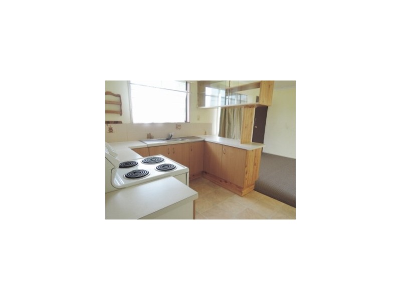 25 Catherine St, Kelso QLD 4815