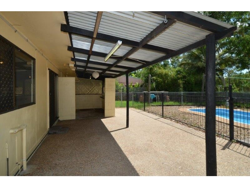 16 Laura Court, Deeragun QLD 4818