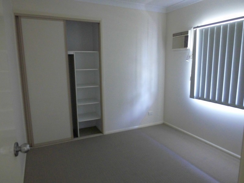 21 Young, Kirwan QLD 4817