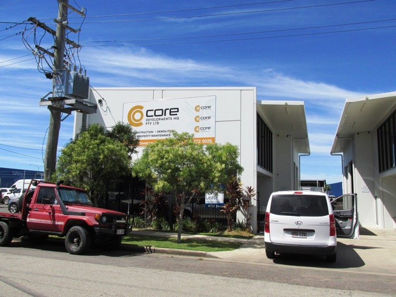 2 – 27 Cottell Street, Hyde Park QLD 4812