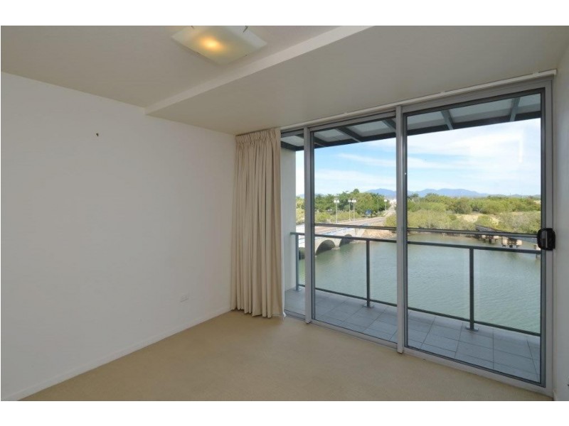 16 / 8 Stanley Street, Townsville City QLD 4810