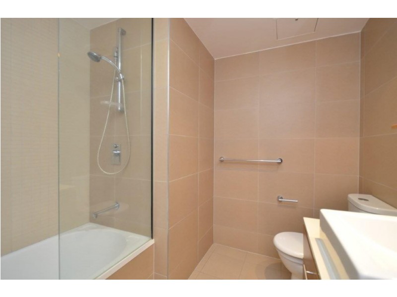 16 / 8 Stanley Street, Townsville City QLD 4810