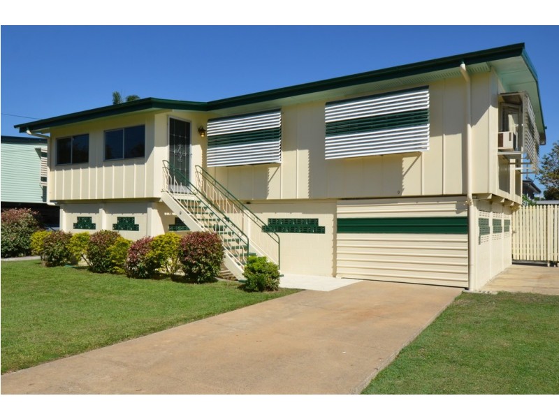 9 MOONEY STREET, Currajong QLD 4812