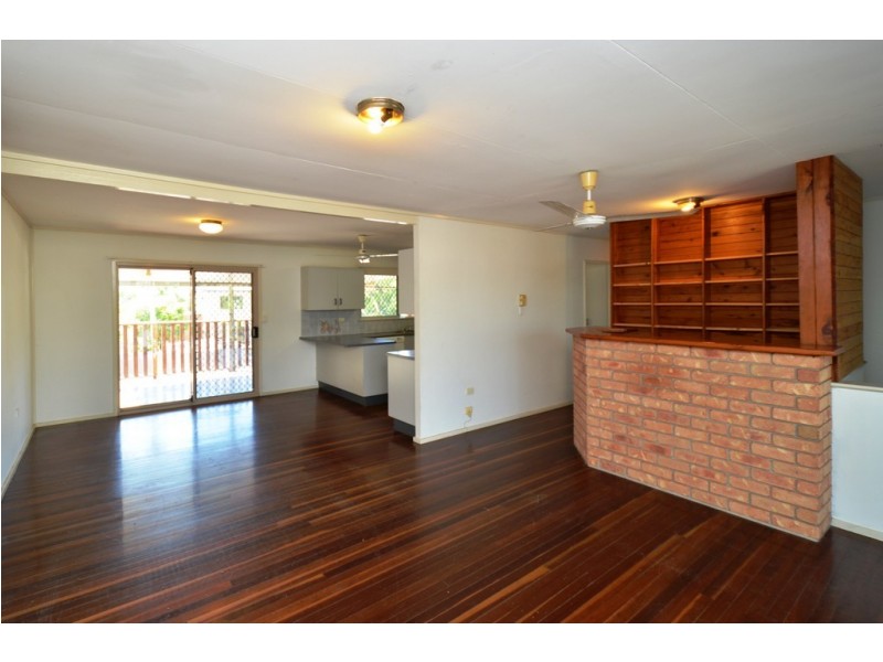 35 Tamarind Street, Kirwan QLD 4817