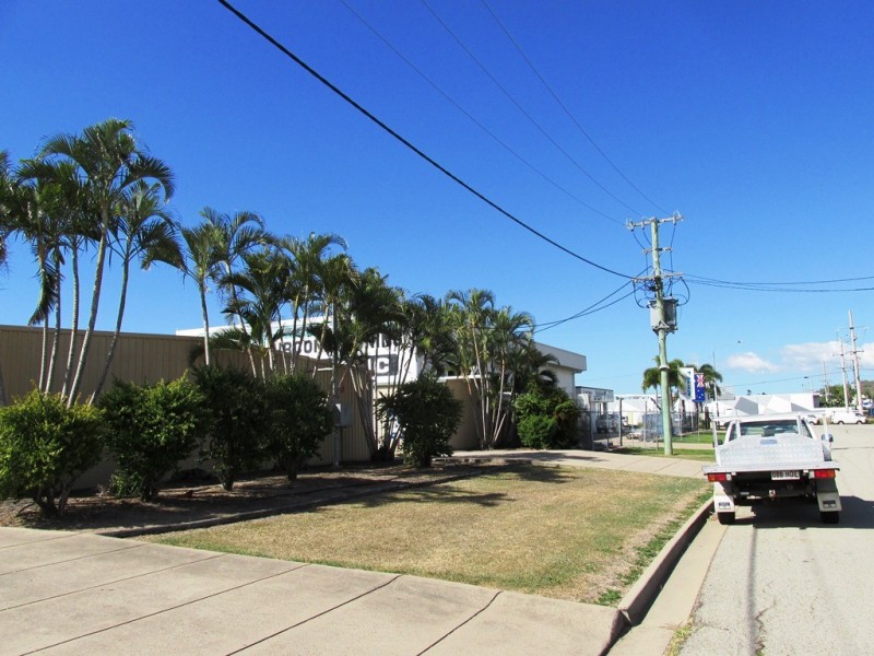 8 Parkside Drive, Condon QLD 4815