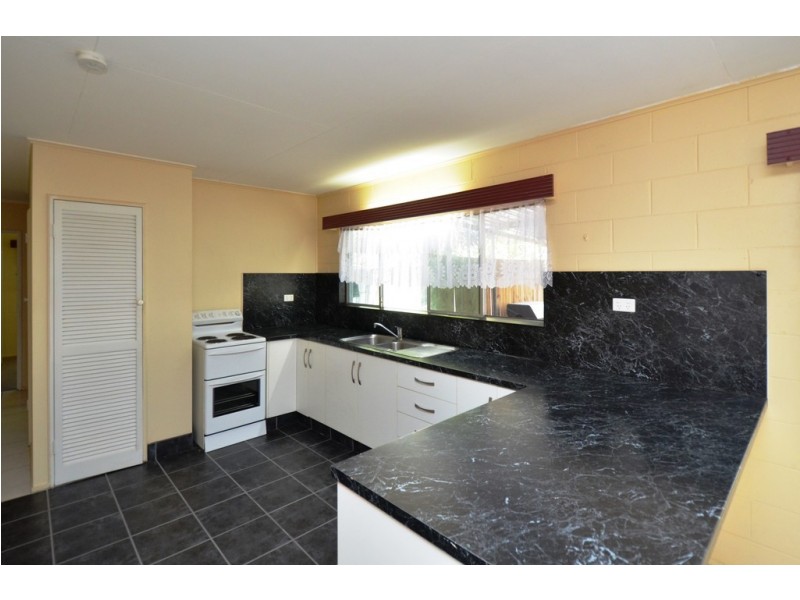 15 Banksia Street, Kirwan QLD 4817