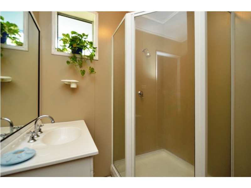 15 Banksia Street, Kirwan QLD 4817