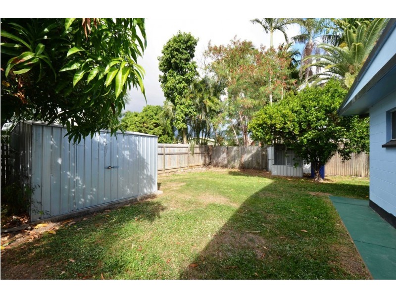 15 Banksia Street, Kirwan QLD 4817