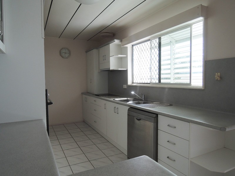 81 Hammett Street, Currajong QLD 4812