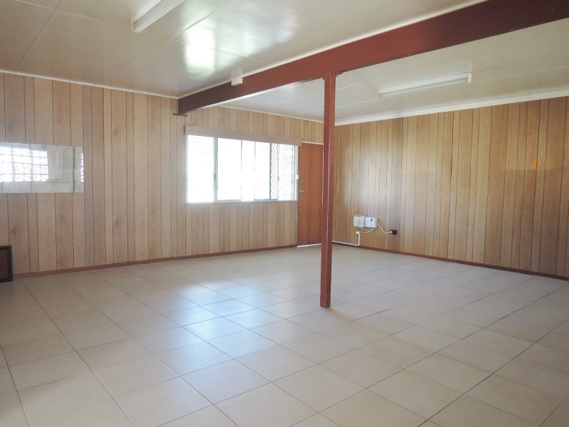 81 Hammett Street, Currajong QLD 4812