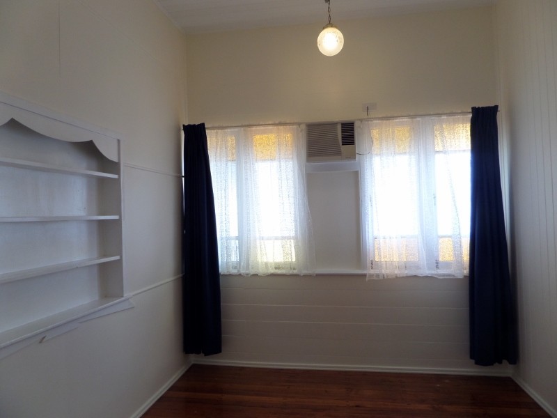 32 Sunderland Street, Garbutt QLD 4814