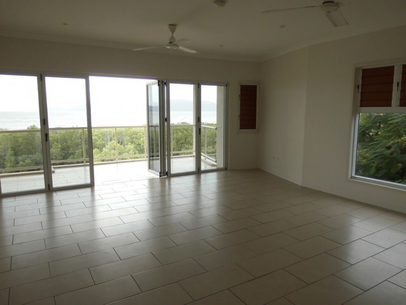 6/108 The Esplanade, Belgian Gardens QLD 4810