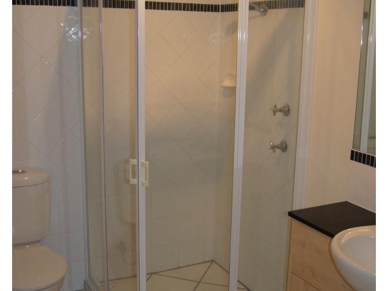 4/18 THE STRAND, North Ward QLD 4810