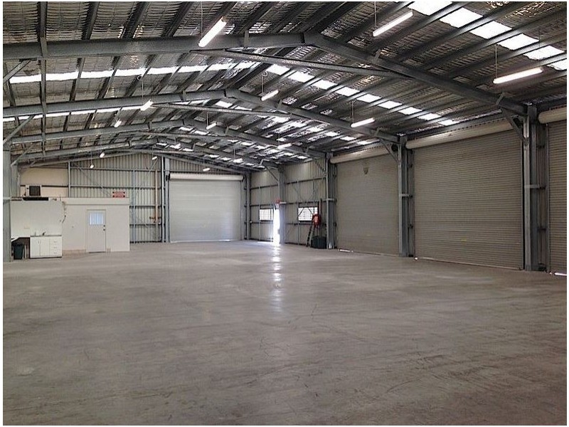 8 Carroll Street, Mount Louisa QLD 4814