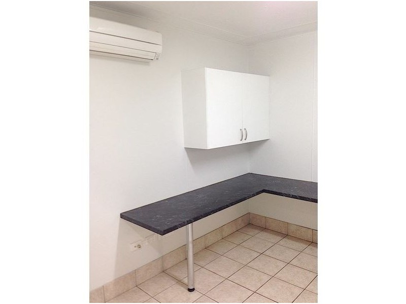 8 Carroll Street, Mount Louisa QLD 4814