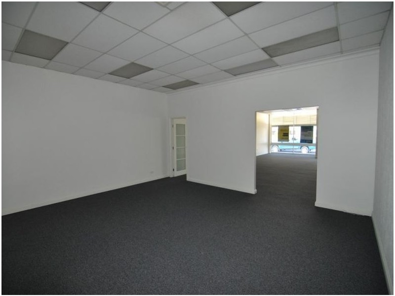 2 – 238 Charters Towers Road, Hermit Park QLD 4812