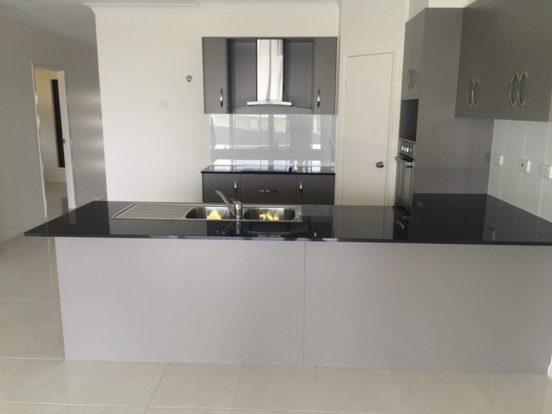 8 Girraween Street, Douglas QLD 4814