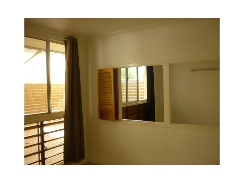 1/300 Stanley Street, North Ward QLD 4810