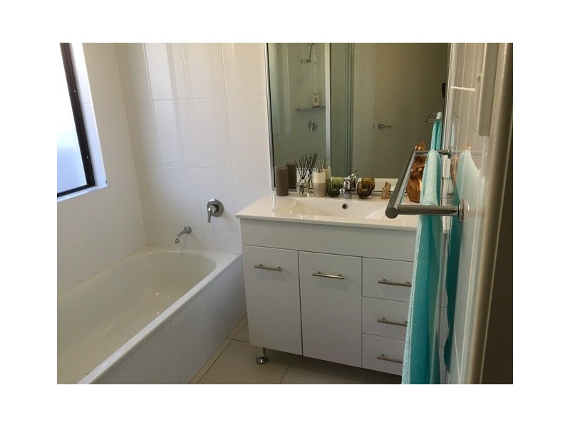 17 Darter Street, Oonoonba QLD 4811