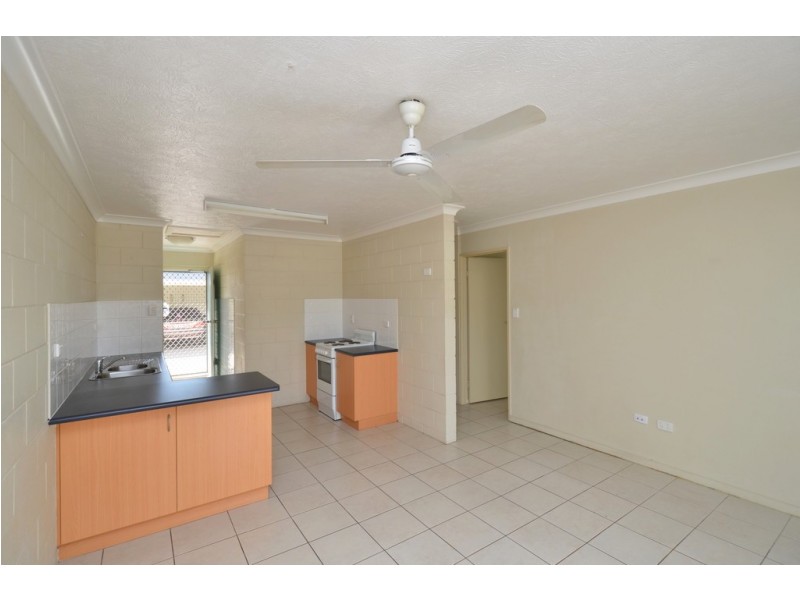 2/43 Hammett Street, Currajong QLD 4812