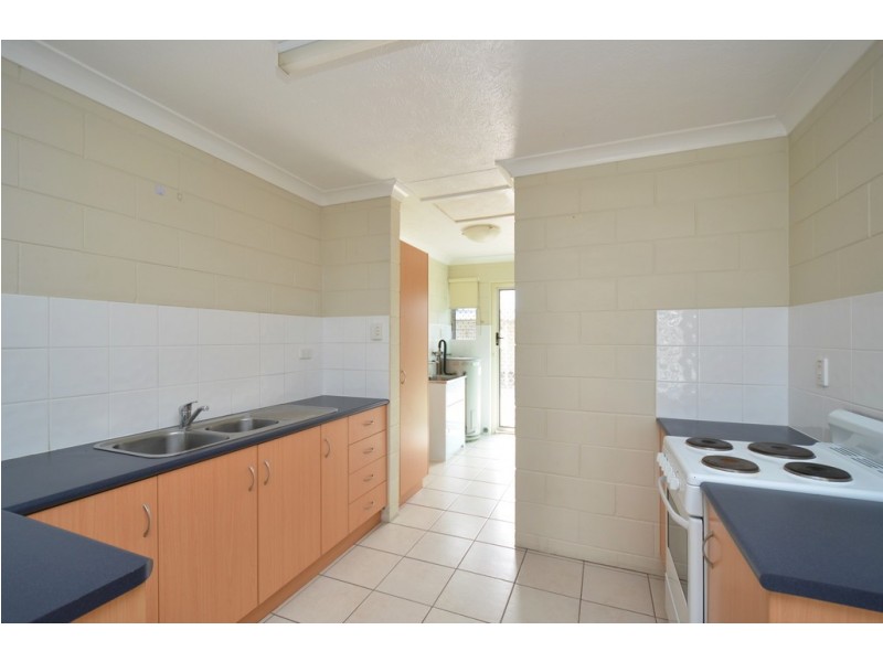 2/43 Hammett Street, Currajong QLD 4812