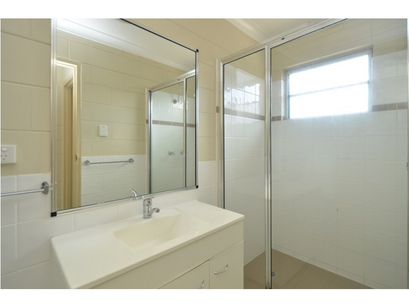 2/43 Hammett Street, Currajong QLD 4812