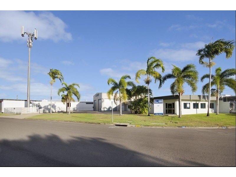 14 – 16 Yeatman Street, Hyde Park QLD 4812