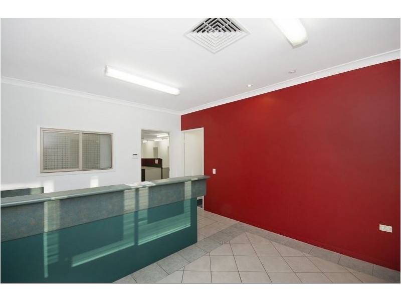 14 – 16 Yeatman Street, Hyde Park QLD 4812