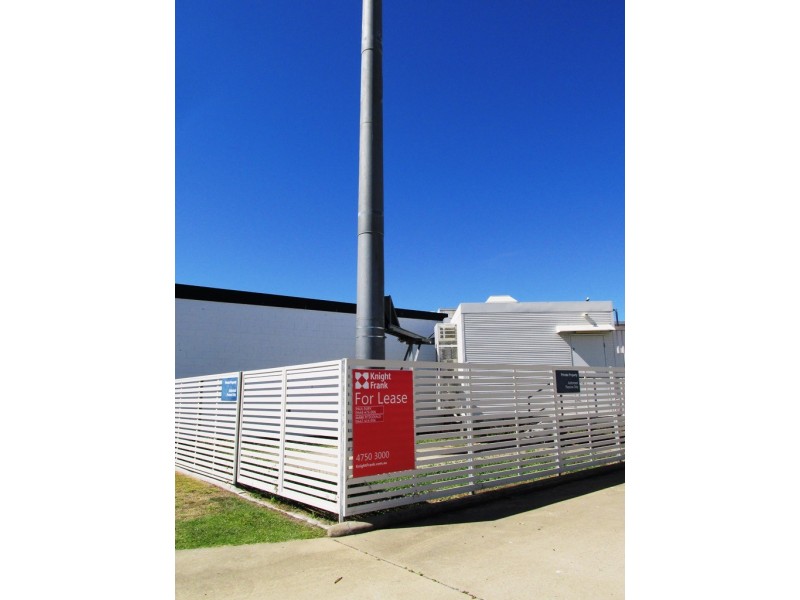 14 – 16 Yeatman Street, Hyde Park QLD 4812