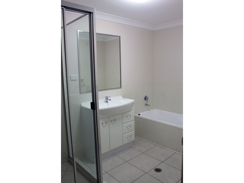 4/4 Welsh Street, Rosslea QLD 4812