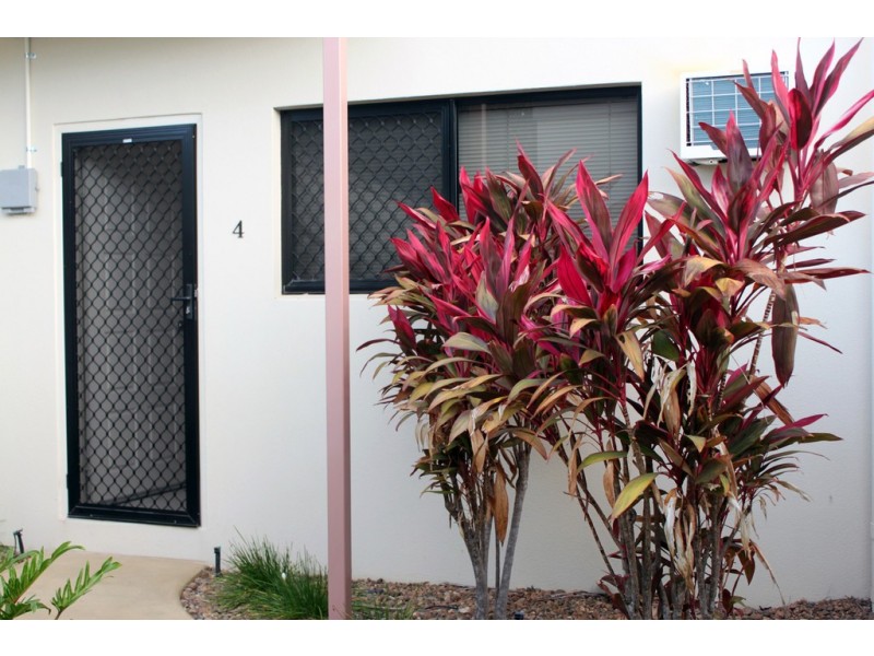 4/4 Welsh Street, Rosslea QLD 4812