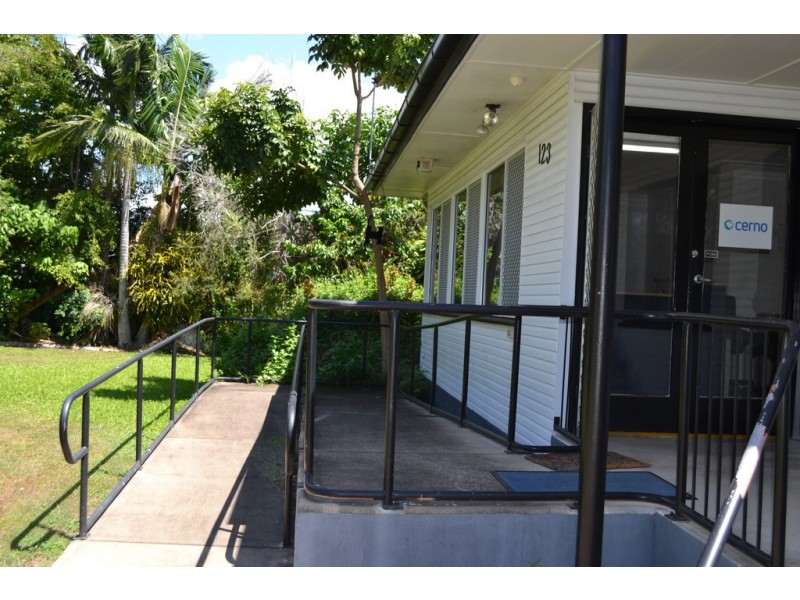 123 Ross River Road, Mundingburra QLD 4812