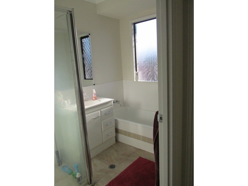 3 HOOK PLACE, Bushland Beach QLD 4818