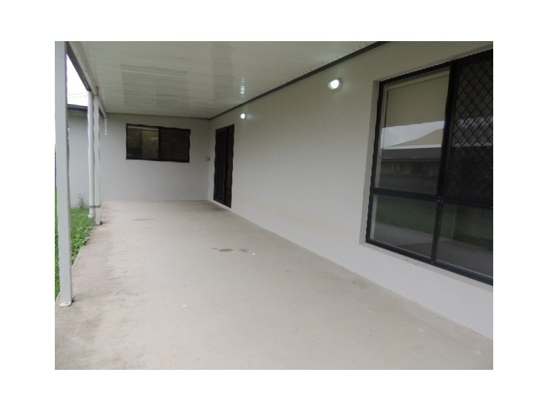 11 LASHMAR CRESCENT, Deeragun QLD 4818