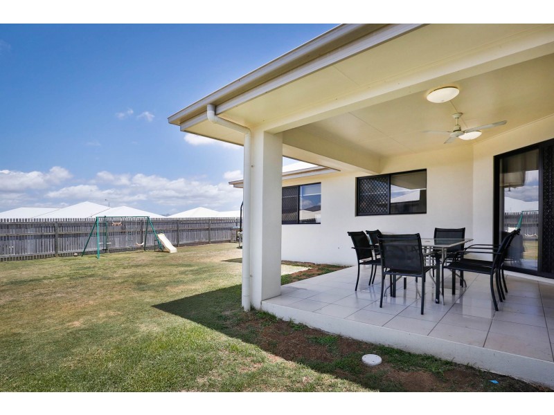 11 ELLSWORTH DRIVE, Mount Louisa QLD 4814