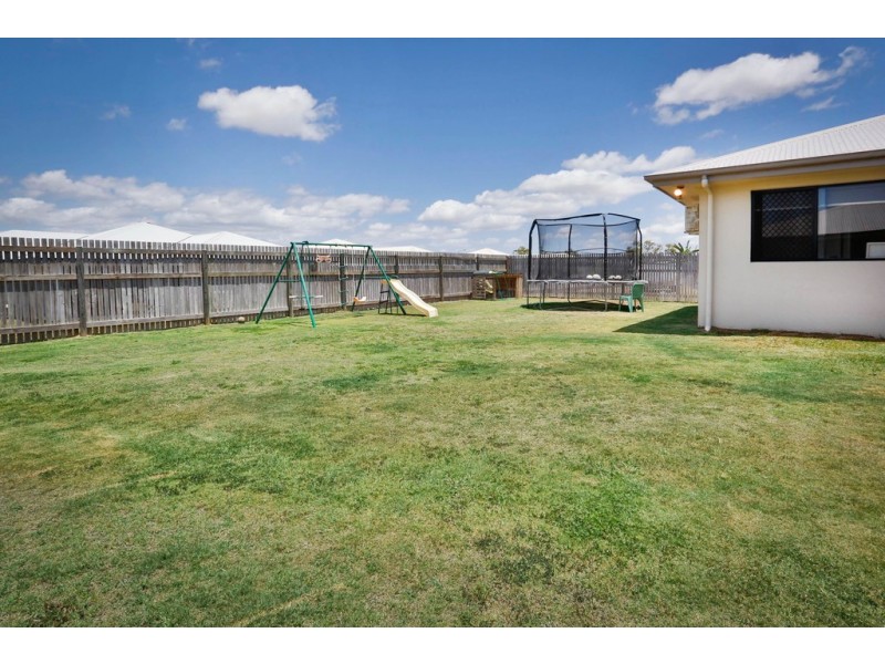 11 ELLSWORTH DRIVE, Mount Louisa QLD 4814