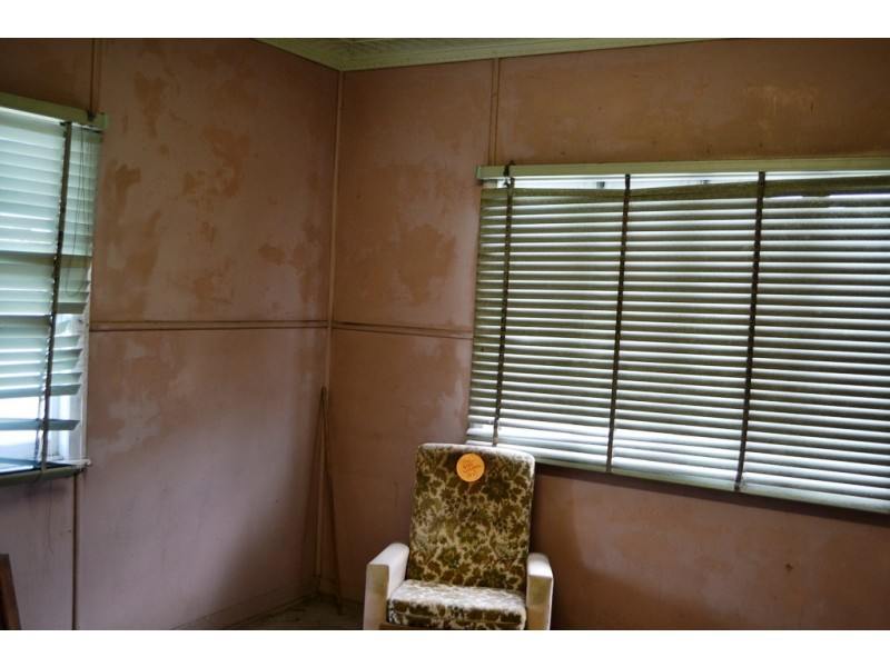 163 Ingham Road, West End QLD 4810